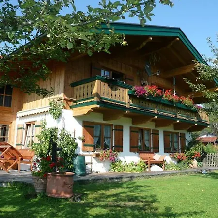 Wolfenstetter Apartment